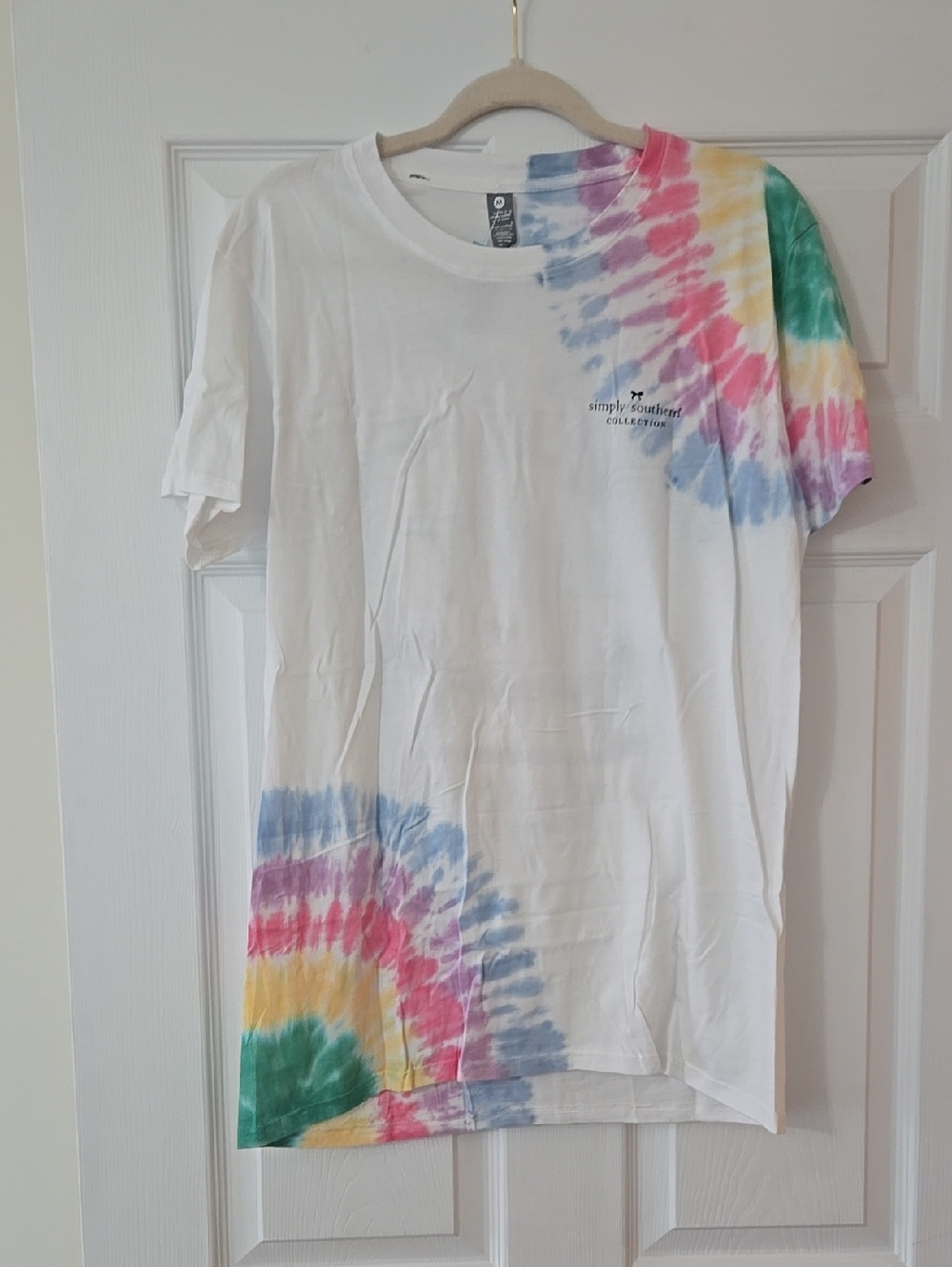 NWT Simply Southern White Tie-Dye 'Salty Kisses' Tee with Pink Jeep & Puppies - Picture 3 of 4
